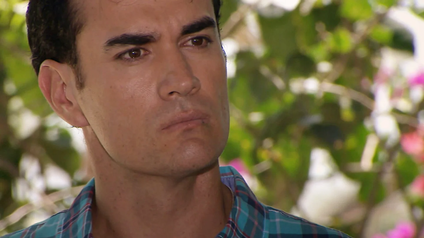 Damián descubre que Elisa se va a casar con Gael Damián descubre que Elisa se va a casar con Gael