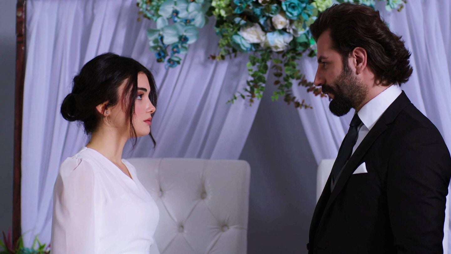 &iexcl;Reyhan y Emir se dan el 's&iacute;, quiero'! As&iacute; comienza su matrimonio impuesto