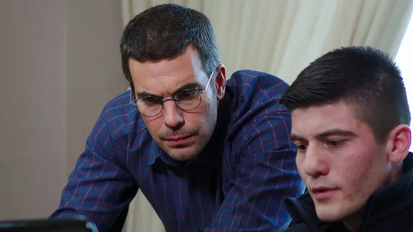 Kemal descubre que Leyla no secuestró a su hija Masal Kemal descubre que Leyla no secuestró a su hija Masal