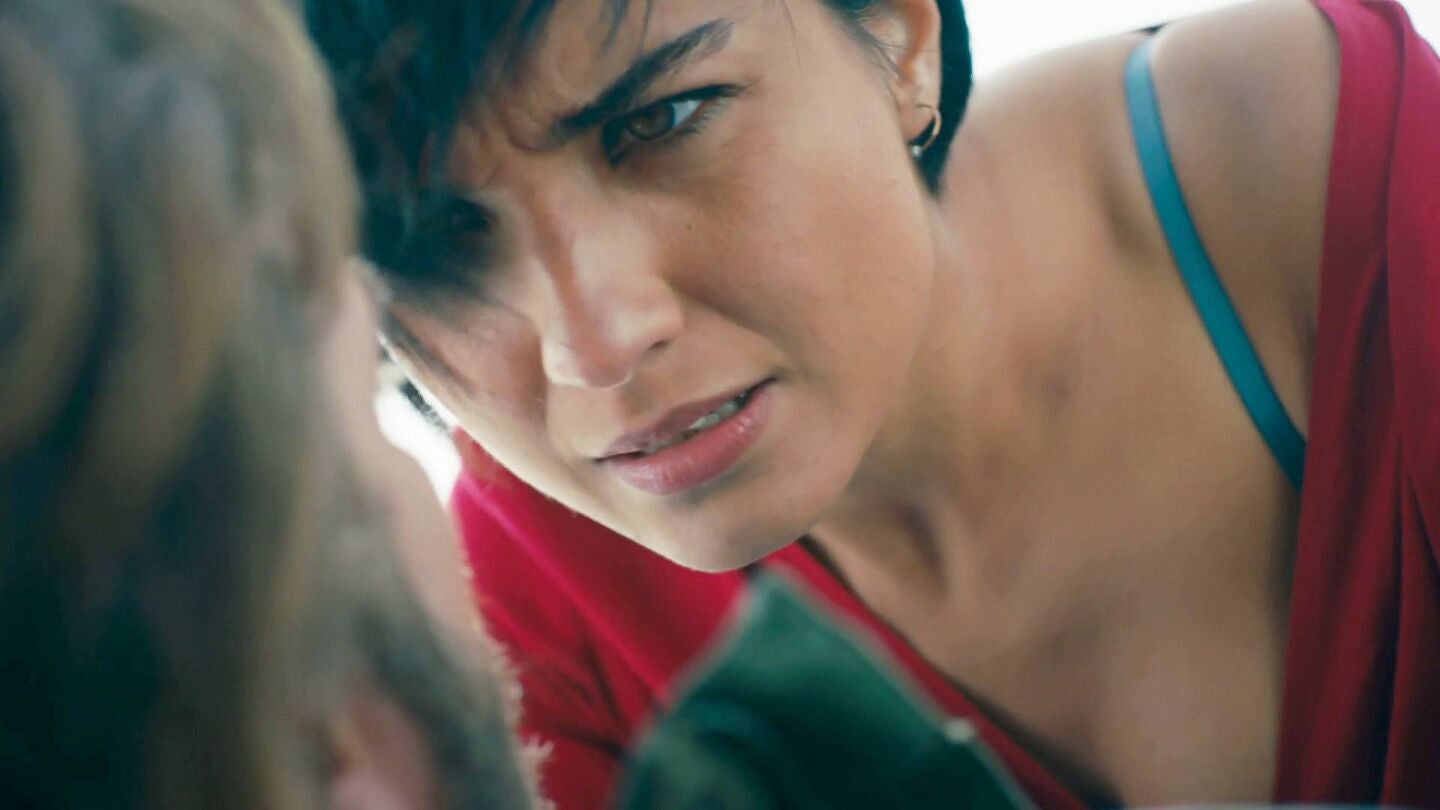 Cesur salva la vida de S&uuml;han sin saber que es la hija de su peor enemigo 