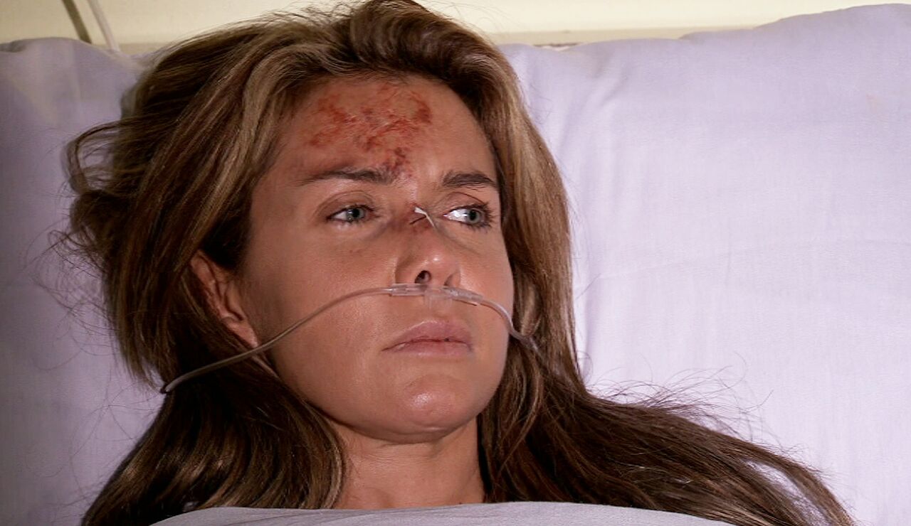 Carmina termina en el hospital &iexcl;con las piernas amputadas!
