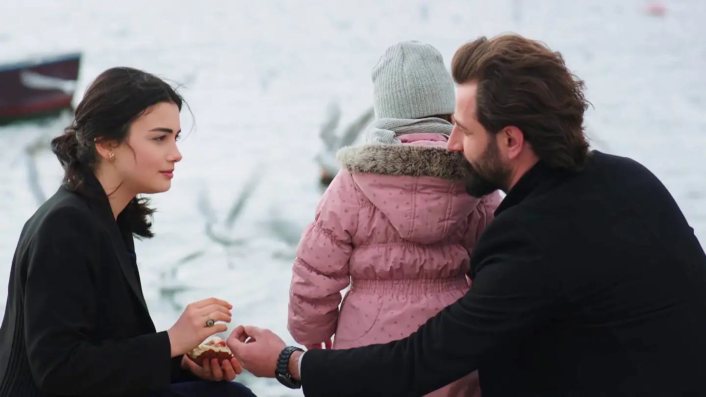 Masal consigue lo que parecía imposible: ¡acercar de nuevo a Emir y Reyhan! Masal consigue lo que parecía imposible: ¡acercar de nuevo a Emir y Reyhan!