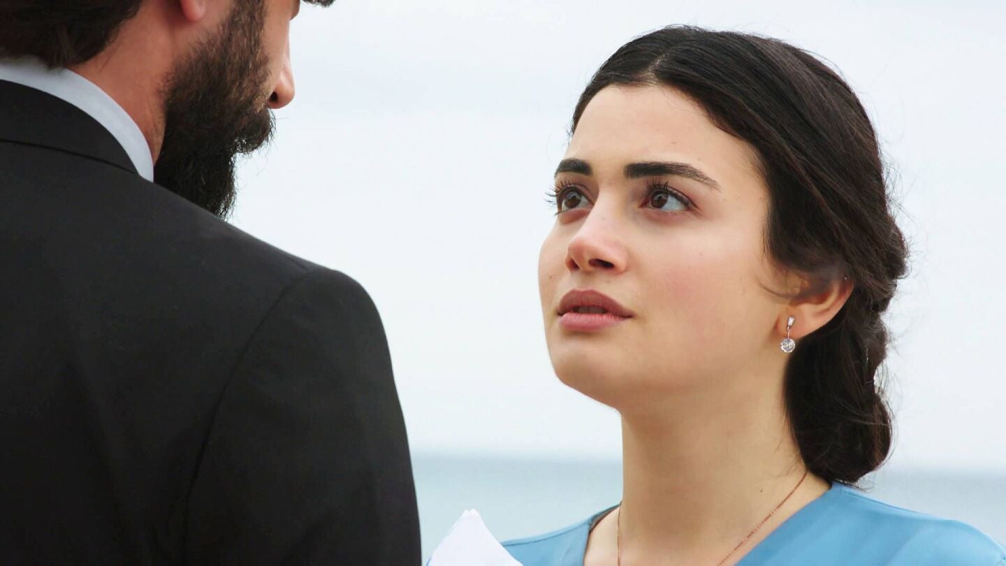 Emir prepara una cita de ensue&ntilde;o con Reyhan, pero acaba destrozando su noche m&aacute;s rom&aacute;ntica 