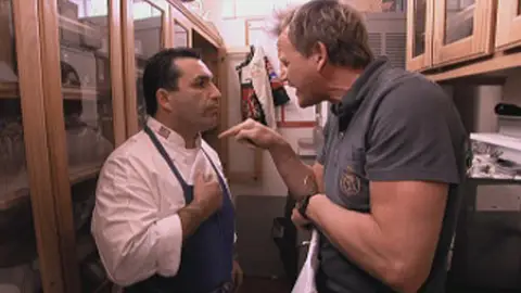 Secret Garden: Gordon Ramsay: "Eres un Cerdo" Secret Garden: Gordon Ramsay: "Eres un Cerdo"