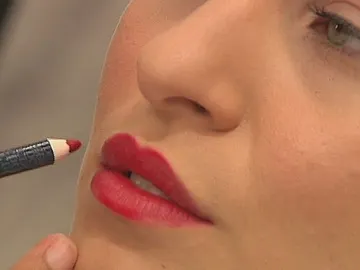 Maquillaje: Labios rojos Maquillaje: Labios rojos