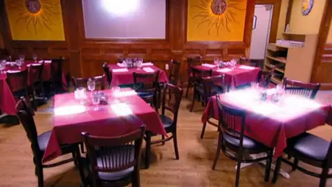 Nueva decoración para el restaurante Nueva decoración para el restaurante