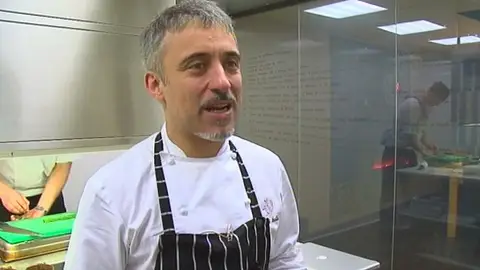 Sergi Arola nos abre su armario Sergi Arola nos abre su armario