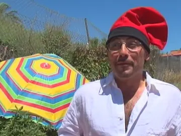 Pepe, camarero de Quesada de Gavá Pepe, camarero de Quesada de Gavá