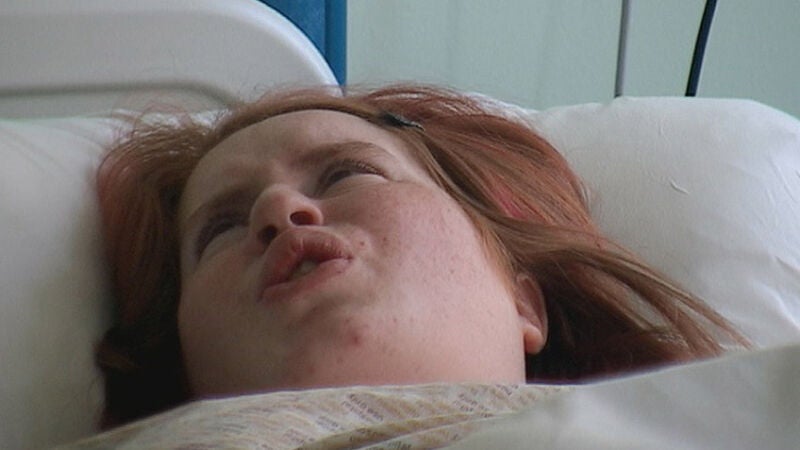 Sam no soporta el dolor de las contracciones