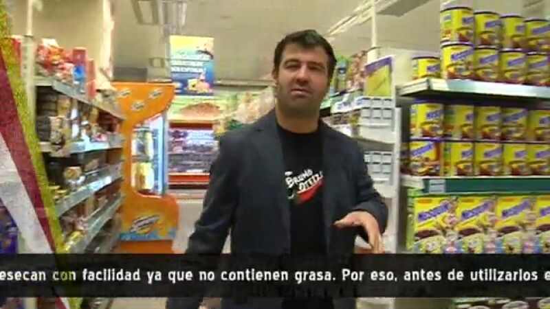 Bruno compra los ingredientes para el arroz con leche
