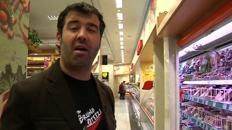 Bruno compra los ingredientes