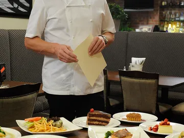 Madeleine y Joe toman el control Madeleine y Joe toman el control