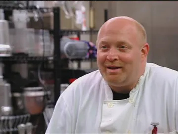 Gordon encuentra plástico en su comida Gordon encuentra plástico en su comida