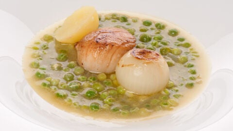 Vieiras con guisantes
