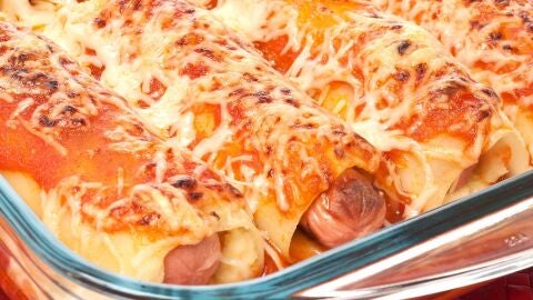 Canelones rellenos de salchichas