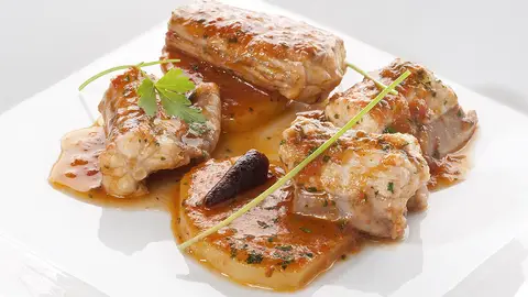 Katuarraia con patatas en salsa marinera Katuarraia con patatas en salsa marinera