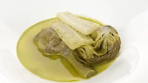 Alcachofas en caldo dulce de acelga Alcachofas en caldo dulce de acelga