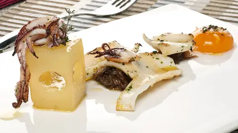 Chipirones a la plancha con patatas Chipirones a la plancha con patatas