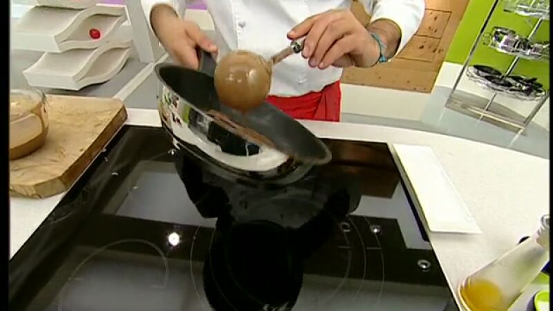 Crepes negros con fresas y chocolate blanco - Parte 2