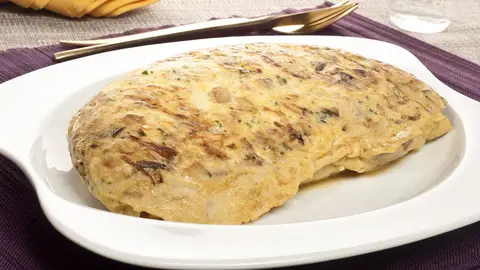 Tortilla de champiñones y bacalao Tortilla de champiñones y bacalao