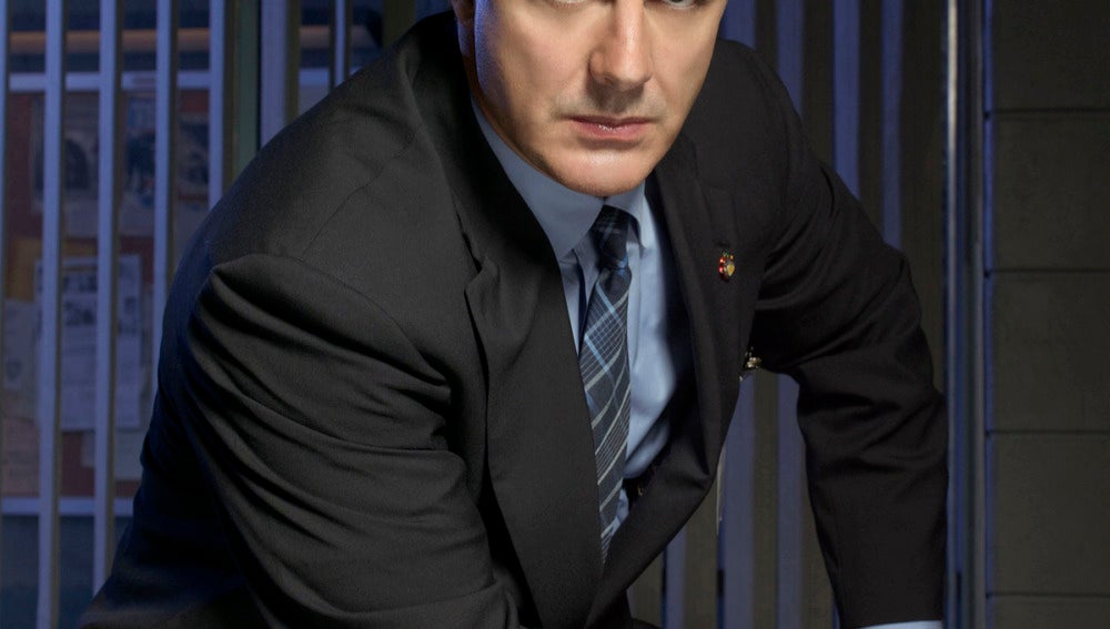 MIKE LOGAN