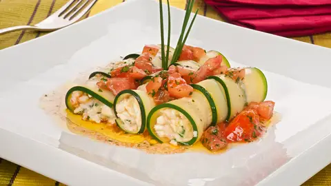 Canelones de calabacín con gallo y gamba Canelones de calabacín con gallo y gamba