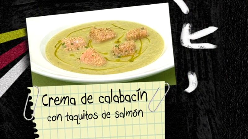 Crema de calabacín con taquitos de salmón