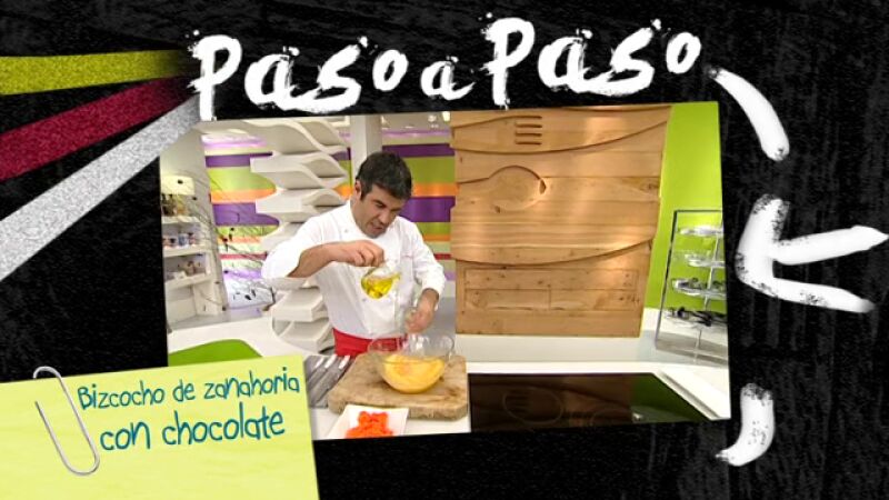 Paso a paso: Bizcocho de zanahoria con chocolate
