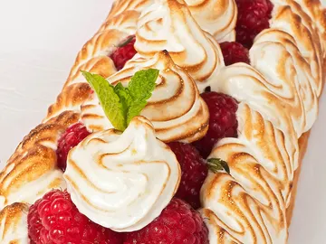 Piña asada con frambuesas Piña asada con frambuesas