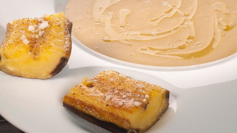 Puré de lentejas rojas con plátano especiado