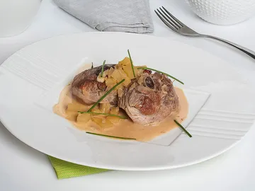 Ossobuco de pavo con piña y patatas Ossobuco de pavo con piña y patatas