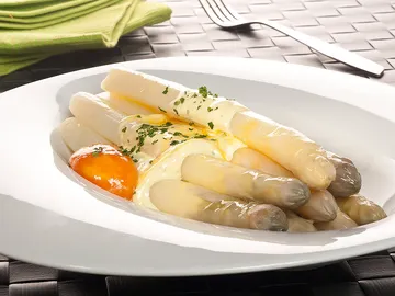 Espárragos blancos con yema de huevo Espárragos blancos con yema de huevo
