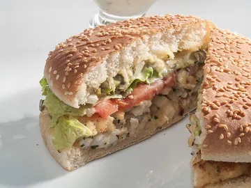 Hamburguesa de pescado blanco Hamburguesa de pescado blanco