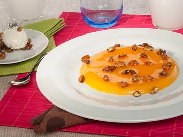 Tocino de cielo con helado de yogur Tocino de cielo con helado de yogur