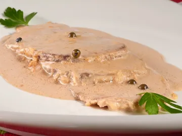 LENGUA DE TERNERA A LA PIMIENTA LENGUA DE TERNERA A LA PIMIENTA