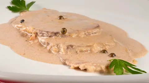 LENGUA DE TERNERA A LA PIMIENTA LENGUA DE TERNERA A LA PIMIENTA