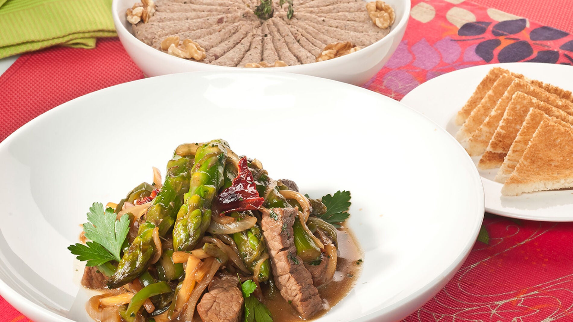 Ternera con verduritas y pat&eacute; de champi&ntilde;ones