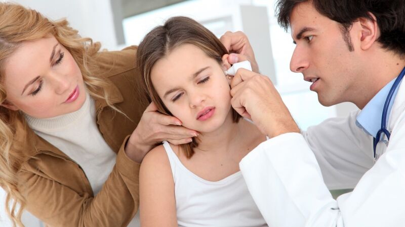 Uno de cada tres españoles sufre otitis en verano