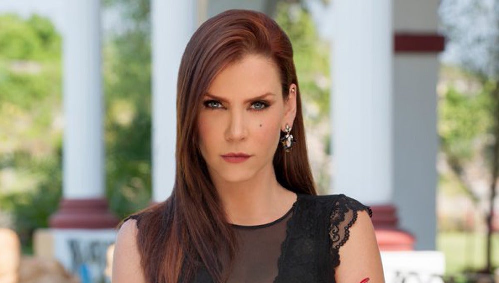 Gabriela Vargas es Deborah Piñeiro