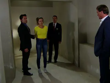 Fernanda detenida Fernanda detenida