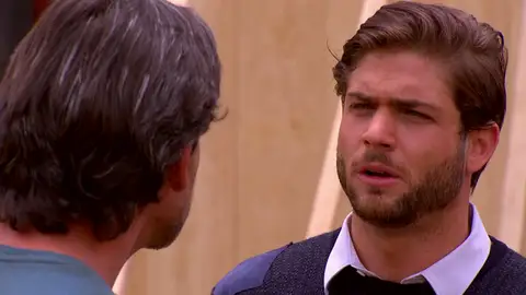 Carlos regresa a México Carlos regresa a México