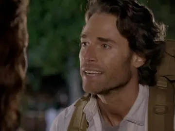 Santiago le confiesa su amor a Ana Lucía Santiago le confiesa su amor a Ana Lucía