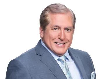 Roberto Escobar es Antonio José Villaseñor Roberto Escobar es Antonio José Villaseñor