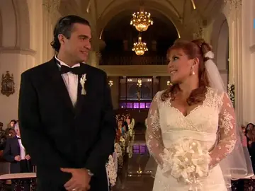 Frame 15.749427 de: La historia de La Fea más Bella llega a su final más feliz Frame 15.749427 de: La historia de La Fea más Bella llega a su final más feliz