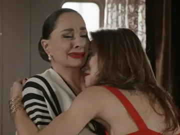 Frame 107.681333 de: Ana Leticia deja que su abuela muera de un infarto Frame 107.681333 de: Ana Leticia deja que su abuela muera de un infarto
