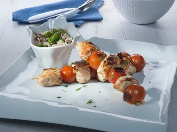 Brochetas de pavo y tomatitos cherry Brochetas de pavo y tomatitos cherry