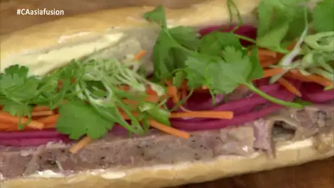 Frame 326.098843 de: Aprende a hacer un Banh Mi vietnamita Frame 326.098843 de: Aprende a hacer un Banh Mi vietnamita