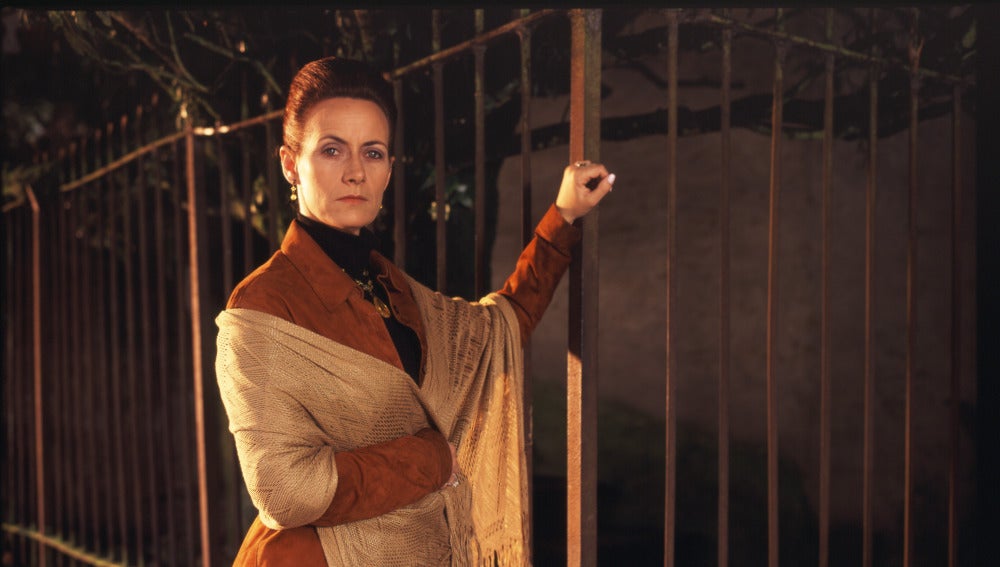 Kristina Lilley es Gabriela Acevedo de Elizondo