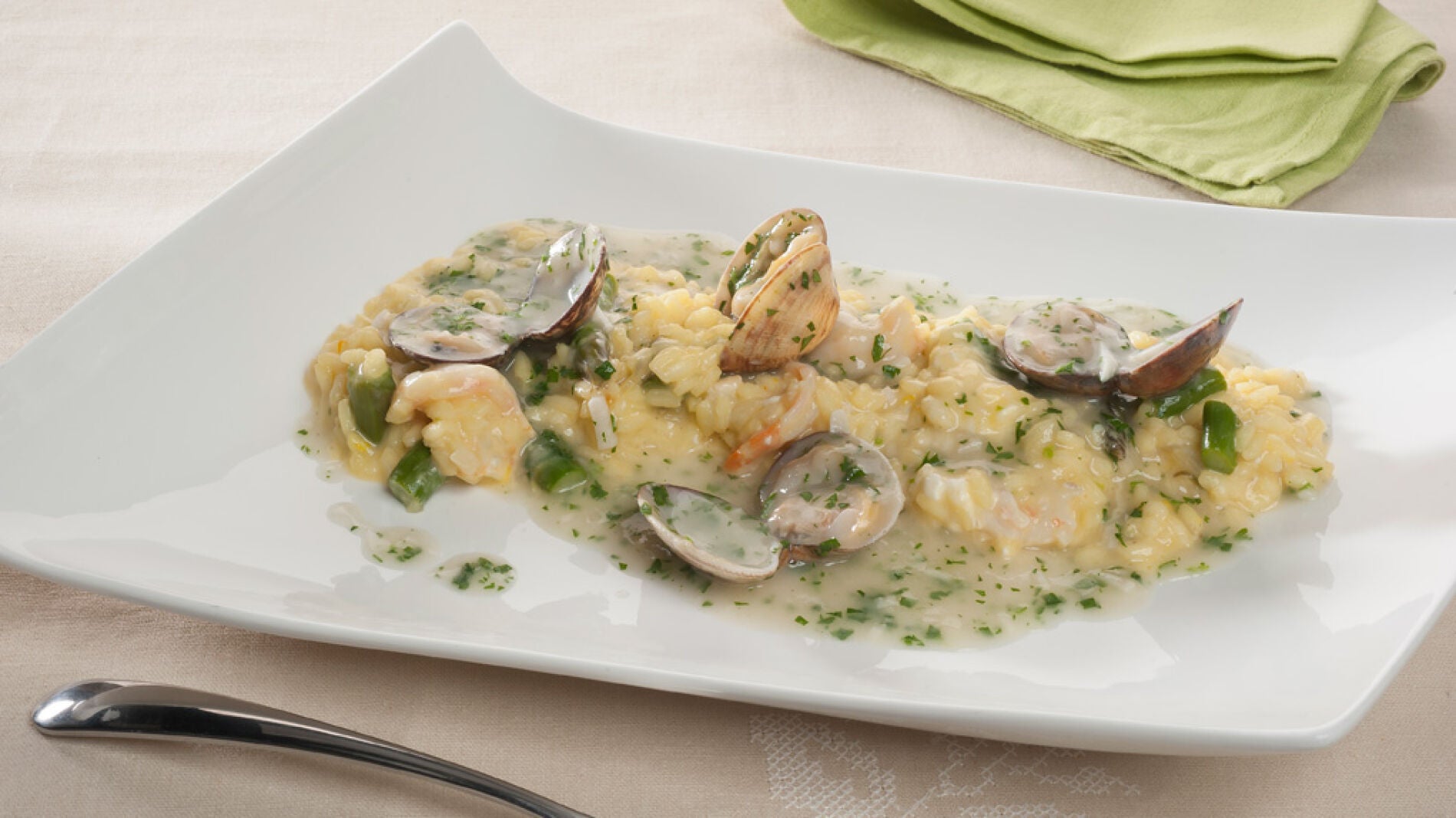 Risotto de almejas y trigueros