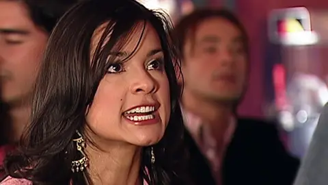 Jimena: "Lo único que siento por ti es desprecio" Jimena: "Lo único que siento por ti es desprecio"